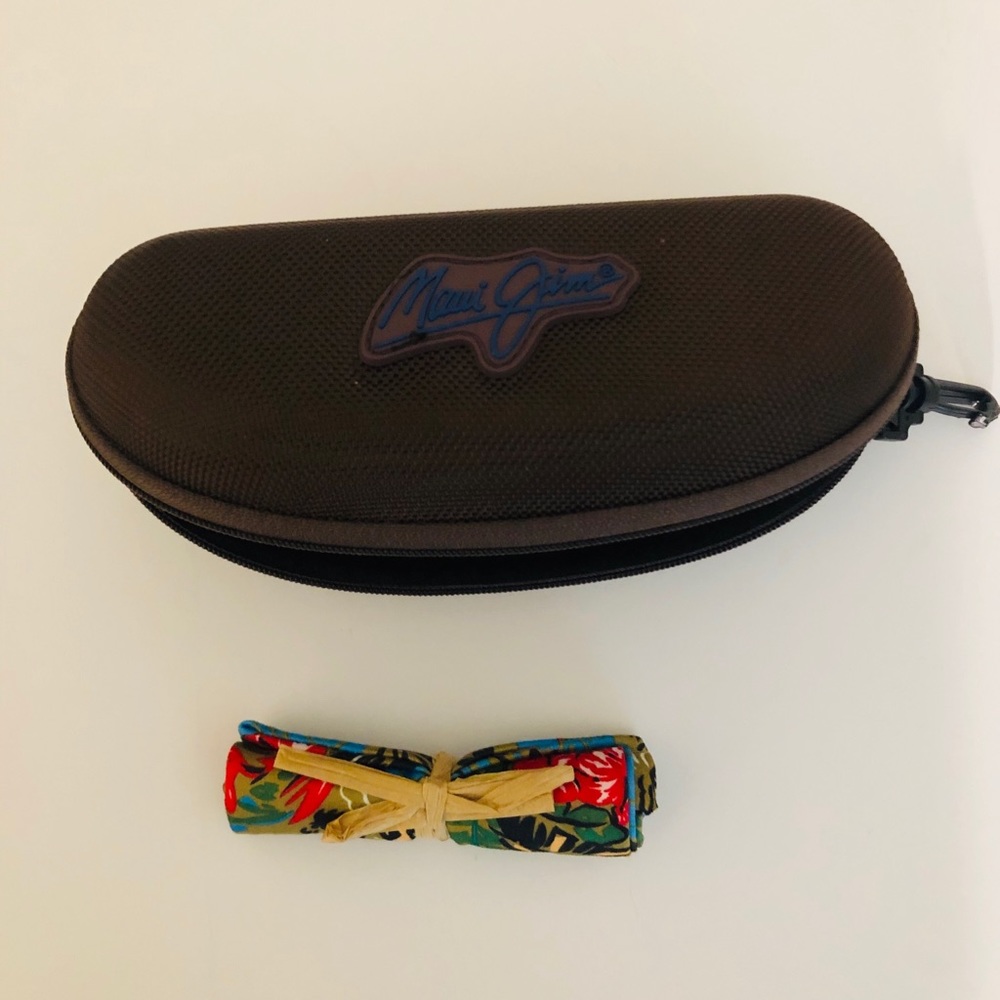 Maui Jim case - Picture 6 of 8